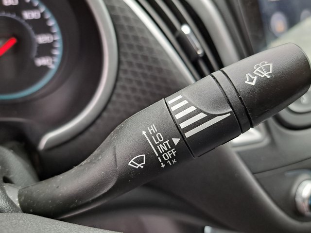 Used 2024 Chevrolet Malibu LT FWD image 11