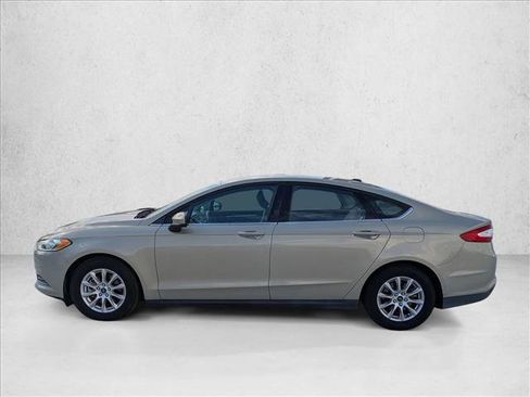 Used 2015 Ford Fusion S image 9