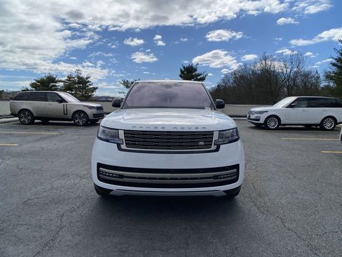 Certified 2023 Land Rover Range Rover SE image 3