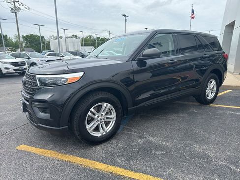 Used 2023 Ford Explorer 4WD image 3