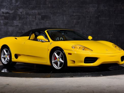 Used 2001 Ferrari 360 Spider RWD image 2