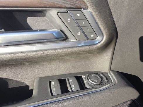 New 2025 GMC Sierra 2500 SLT w/ SLT Premium Package image 13