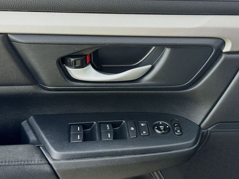 Used 2020 Honda CR-V LX image 18