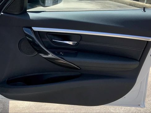 Used 2018 BMW 330i Sedan image 26