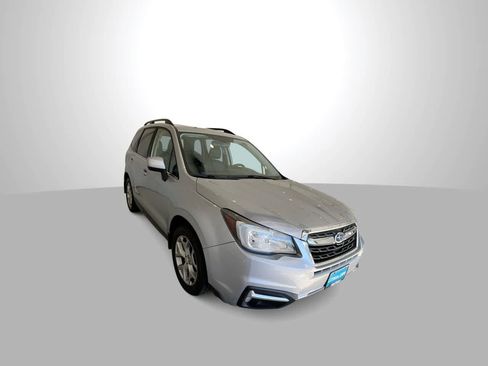 Used 2018 Subaru Forester 2.5i Limited w/ Popular Package #2 AWD/4WD image 2
