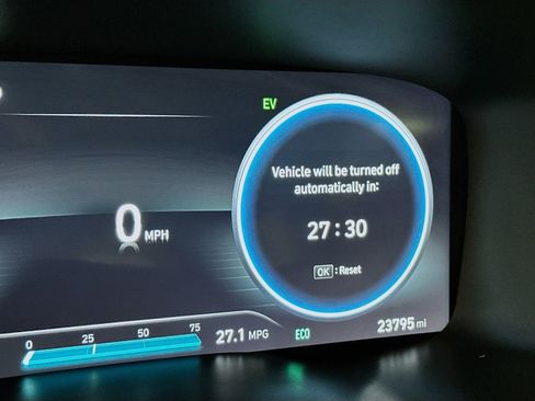 Used 2022 Hyundai Santa Fe Limited image 9