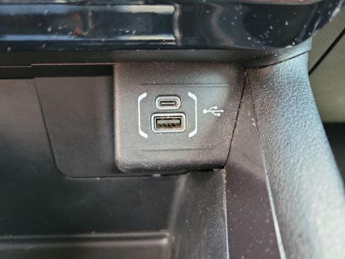 Used 2024 Jeep Compass Latitude AWD/4WD image 13