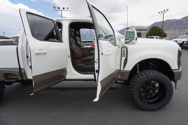 Used 2026 Ford F350 King Ranch AWD/4WD image 32