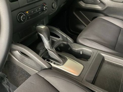 Used 2024 Nissan Frontier S w/ S Utility Package image 17