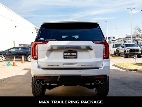 Used 2024 GMC Yukon XL Denali w/ Advanced Technology Package image 8