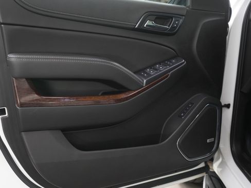 Used 2017 GMC Yukon XL SLT image 20