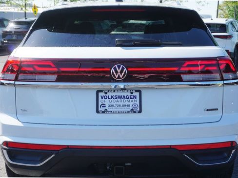 New 2026 Volkswagen Atlas Cross Sport SE AWD/4WD image 4