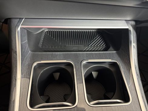 New 2025 BMW 740i 740i w/ Premium Package image 17