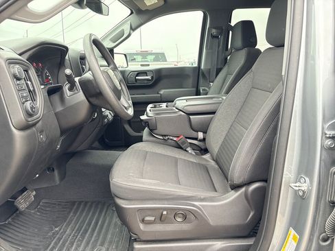 Used 2024 Chevrolet Silverado 1500 Custom image 12