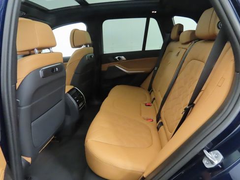 Used 2026 BMW X5 xDrive40i w/ M Sport Package image 23