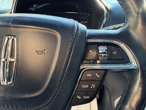 Used 2017 Lincoln Continental Black Label w/ Technology Package image 22