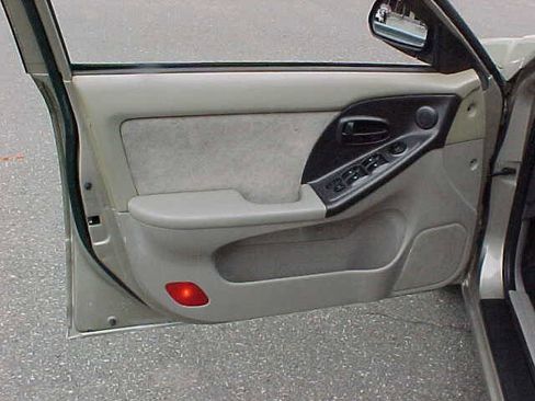 Used 2005 Hyundai Elantra GLS image 20