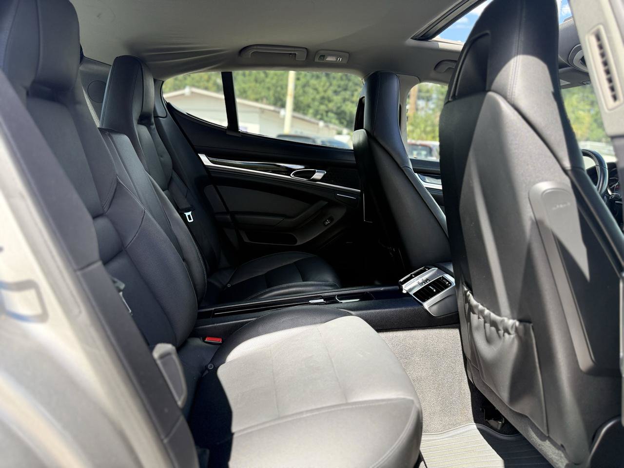 Used 2013 Porsche Panamera S RWD image 33
