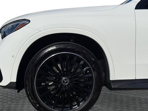 Used 2025 Mercedes-Benz GLC 300 image 9