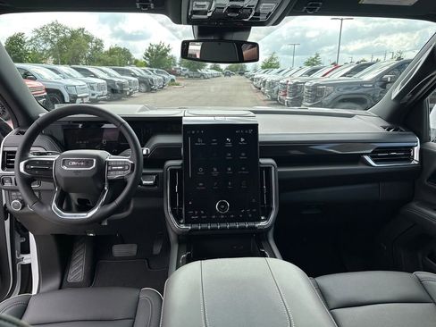New 2026 GMC Yukon Elevation AWD/4WD image 15