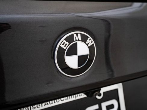 Used 2023 BMW 540i w/ M Sport Package image 9