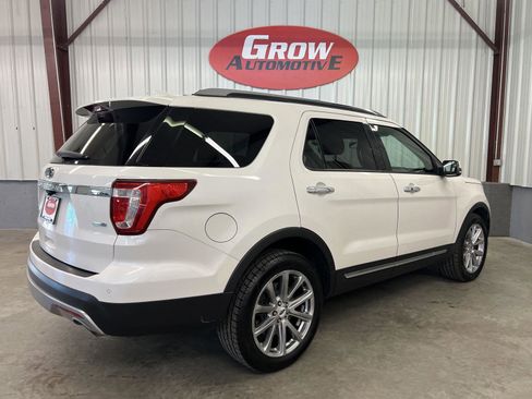 Used 2016 Ford Explorer Limited image 10