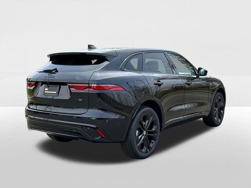 New 2026 Jaguar F-PACE R-Dynamic S image 4