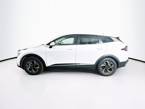 Used 2025 Kia Sportage LX FWD image 4