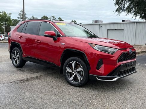 Used 2021 Toyota RAV4 SE w/ Weather & Moonroof Package AWD/4WD image 11