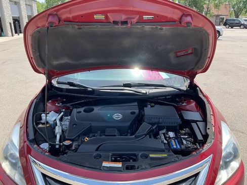 Used 2015 Nissan Altima 2.5 S w/ Power Driver Seat Package FWD image 38