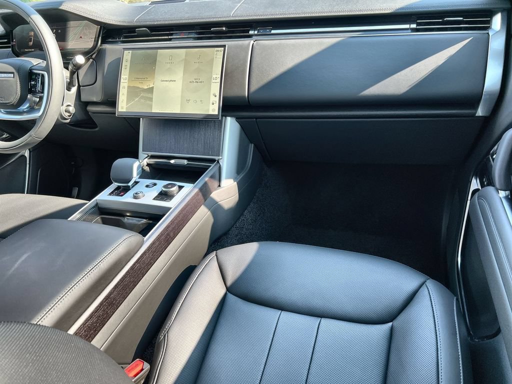 New 2027 Land Rover Range Rover SE AWD/4WD image 14