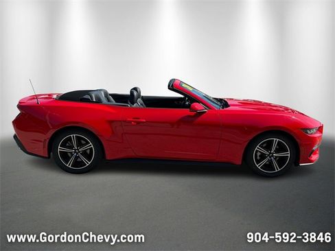 Used 2024 Ford Mustang Premium image 7