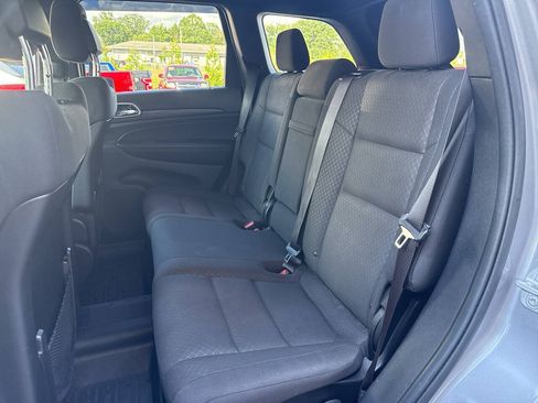 Used 2019 Jeep Grand Cherokee Laredo AWD/4WD image 11