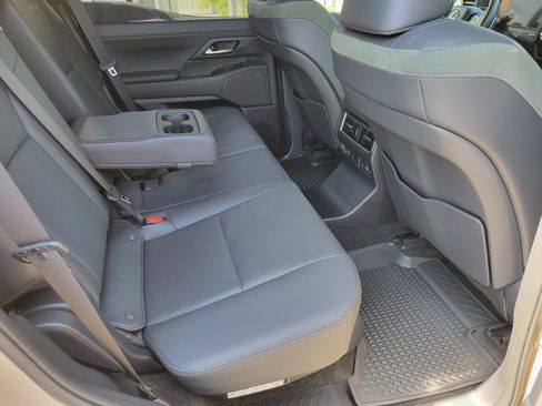 Used 2024 Lexus GX 550 AWD/4WD image 29