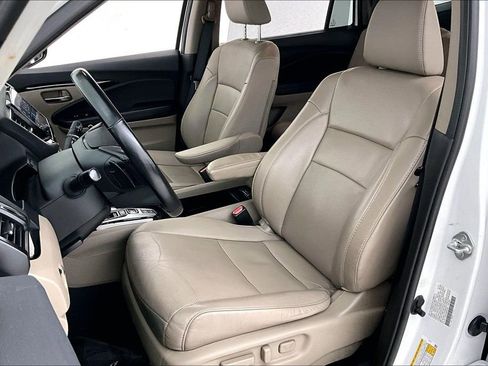 Used 2022 Honda Pilot Elite image 32