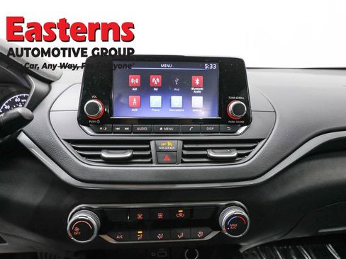 Used 2024 Nissan Altima 2.5 S image 12