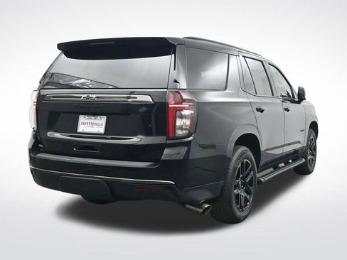 Used 2022 Chevrolet Tahoe Z71 w/ Luxury Package AWD/4WD image 6
