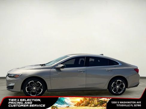 Used 2023 Chevrolet Malibu LT w/ Driver Confidence Package FWD image 3