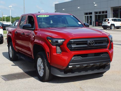 Used 2024 Toyota Tacoma SR AWD/4WD image 21