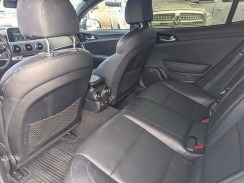 Used 2020 Kia Stinger GT-Line image 29