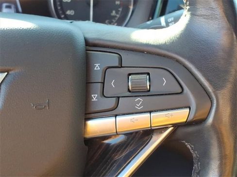 Used 2022 Cadillac XT6 Premium Luxury w/ Technology Package image 17