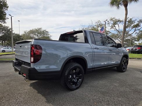 Used 2025 Honda Ridgeline Black Edition image 5