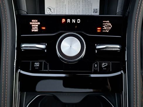 New 2025 Jeep Grand Cherokee L Summit AWD/4WD image 23