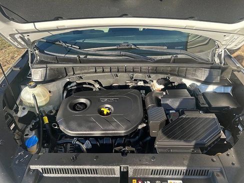 Used 2019 Hyundai Tucson SE image 6