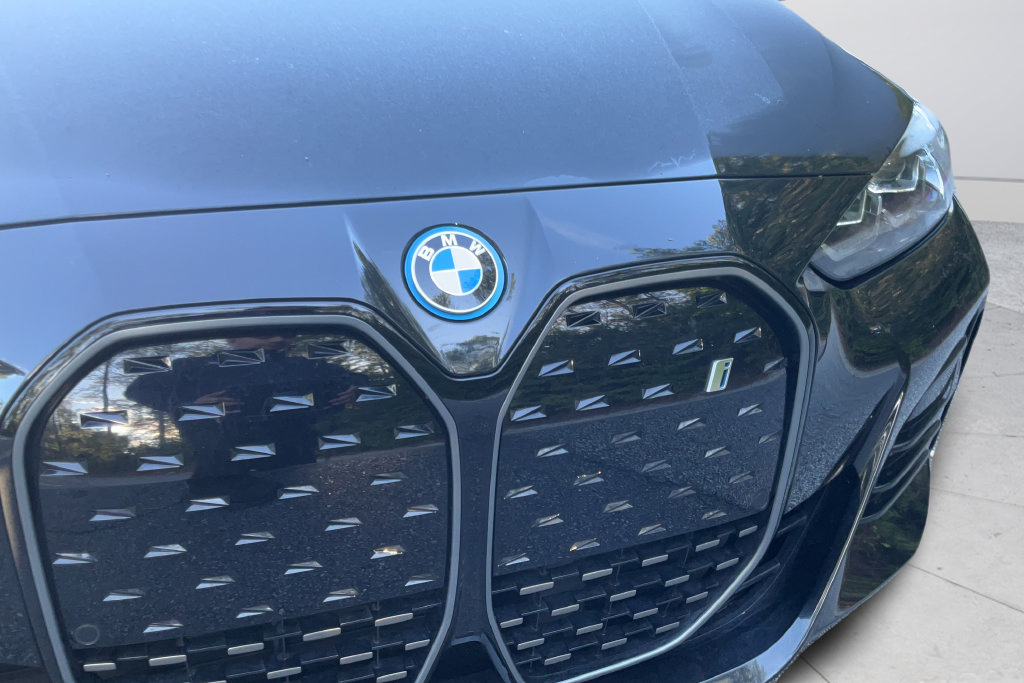 Used 2023 BMW i4 eDrive40 w/ M Sport Package RWD image 27