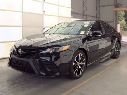 Used 2018 Toyota Camry SE w/ Convenience Package