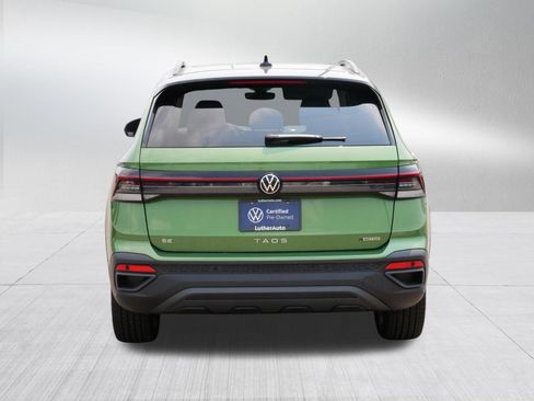 Certified 2025 Volkswagen Taos SE AWD/4WD image 6