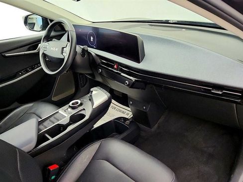 Used 2022 Kia EV6 Wind RWD image 23