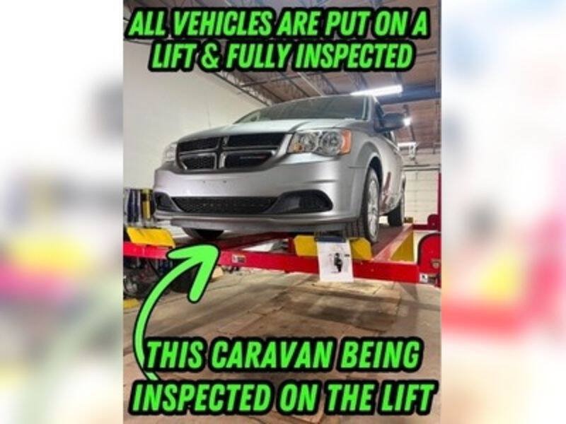 Used 2018 Dodge Grand Caravan SE w/ UConnect Hands-Free Group FWD image 54