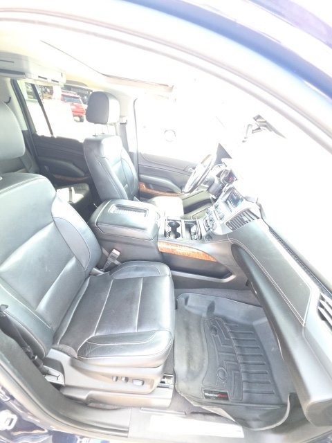 Used 2019 Chevrolet Suburban Premier RWD image 13